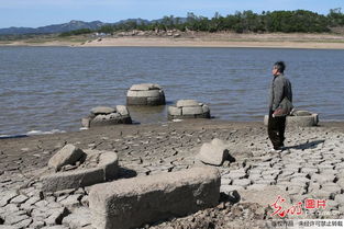 四川巴中一水库水位下降惊现古墓，千年历史遗迹重见天日